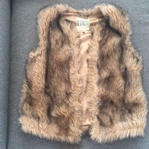 BB DAKOTA Faux Fur Vest Size S
